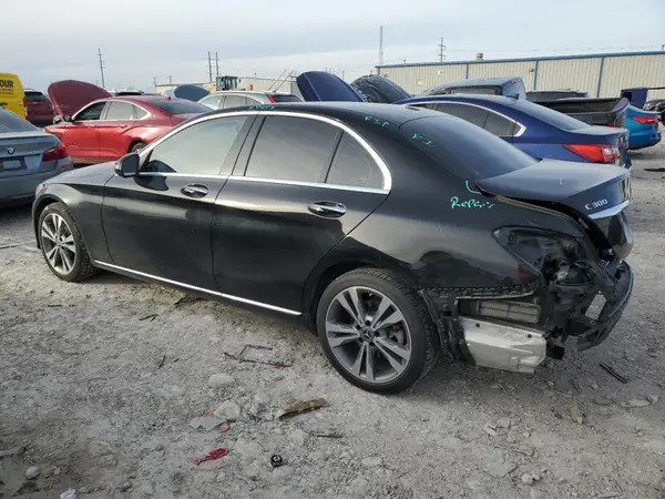 55SWF8DB3KU319978 2019 MERCEDES-BENZ C-KLASSE - Image 2