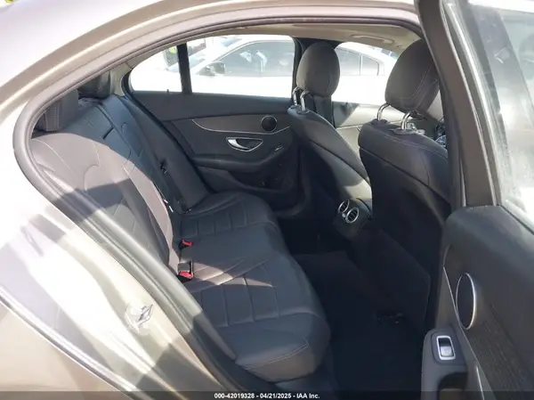 55SWF8DB7KU285916 2019 MERCEDES-BENZ C-KLASSE - Image 8