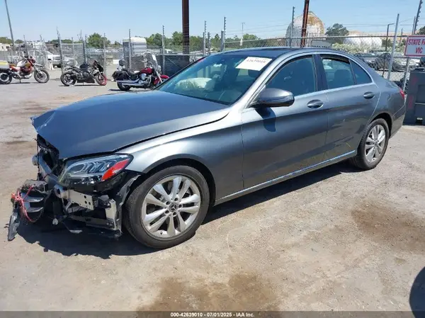 55SWF8DB7KU295443 2019 MERCEDES-BENZ C-KLASSE - Image 2