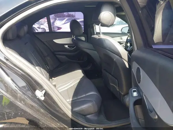 55SWF8DB8KU315506 2019 MERCEDES-BENZ C-KLASSE - Image 8
