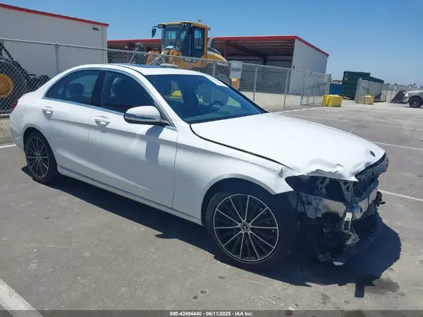 55SWF8DB9KU309634 2019 MERCEDES-BENZ C-KLASSE - Image 1