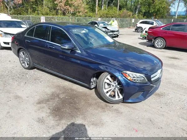 55SWF8EB2KU304144 2019 MERCEDES-BENZ C-KLASSE - Image 1