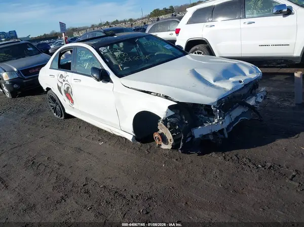 55SWF8EB4KU313962 2019 MERCEDES-BENZ C-KLASSE - Image 1