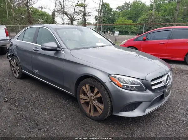 55SWF8EB5KU300556 2019 MERCEDES-BENZ C-KLASSE - Image 1