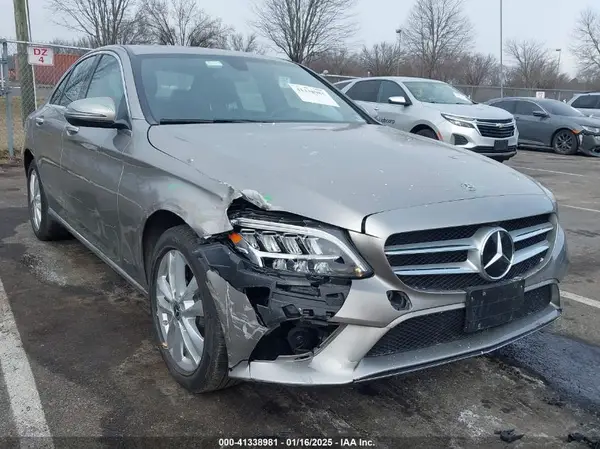 55SWF8EB5KU303344 2019 MERCEDES-BENZ C-KLASSE - Image 1