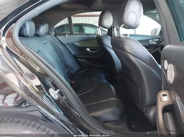 55SWF8EB7KU286692 2019 MERCEDES-BENZ C-KLASSE - Image 8