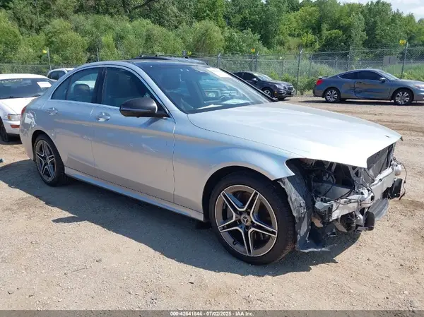 55SWF8EB7KU293139 2019 MERCEDES-BENZ C-KLASSE - Image 1