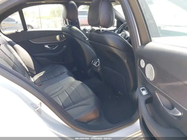 55SWF8EB7KU293139 2019 MERCEDES-BENZ C-KLASSE - Image 8