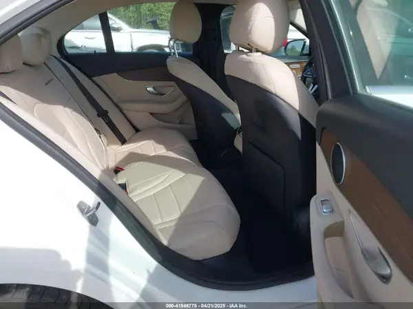 55SWF8EB8KU293103 2019 MERCEDES-BENZ C-KLASSE - Image 8