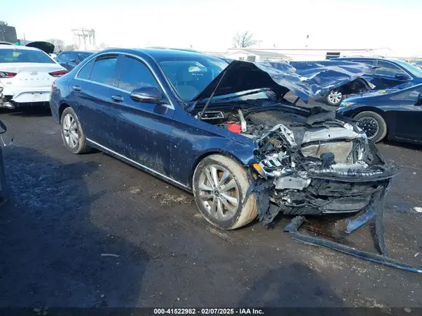 55SWF8EB9KU301449 2019 MERCEDES-BENZ C-KLASSE - Image 1