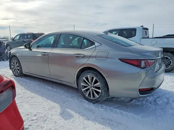 58AB11D19MU001570 2021 LEXUS ES - Image 2