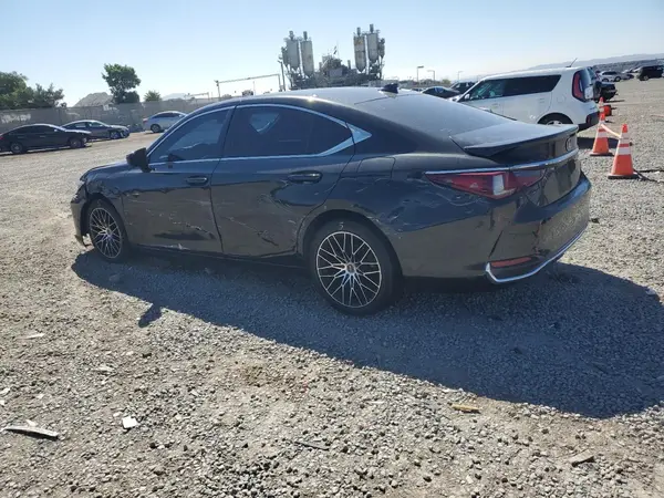 58AB21B10KU002961 2019 LEXUS ES - Image 2