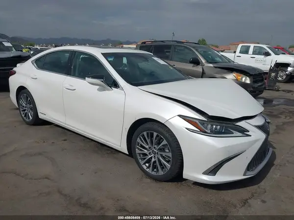 58AB21B10KU004290 2019 LEXUS ES - Image 1