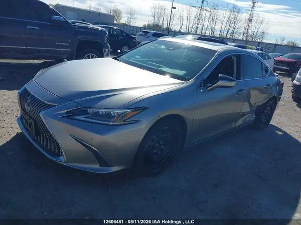 58AB21B10LU005814 2020 LEXUS ES - Image 2