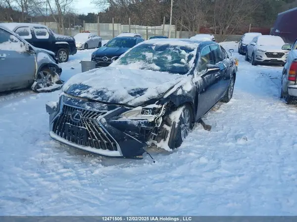 58AB21B10SU015225 2025 LEXUS ES - Image 2