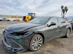 58AB21B11KU001236 2019 LEXUS ES