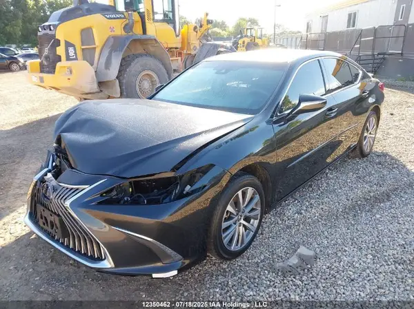 58AB21B11MU012787 2021 LEXUS ES - Image 2