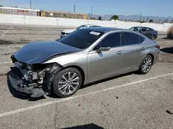 58AB21B12KU001777 2019 LEXUS ES