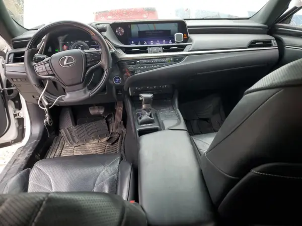 58AB21B12KU004016 2019 LEXUS ES - Image 8