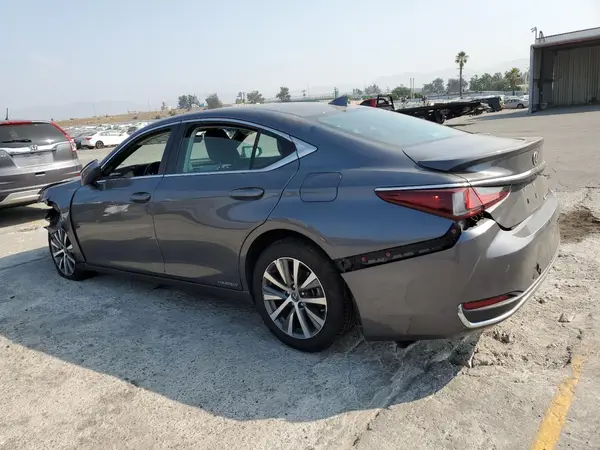 58AB21B13KU001934 2019 LEXUS ES - Image 2