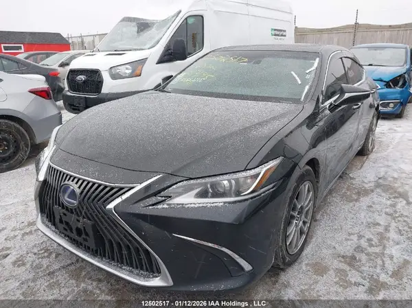 58AB21B13MU013195 2021 LEXUS ES - Image 2