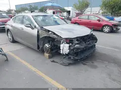 58AB21B14KU002042 2019 LEXUS ES