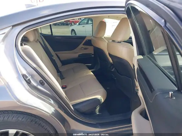 58AB21B14KU004194 2019 LEXUS ES - Image 8