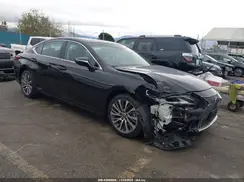 58AB21B14KU004356 2019 LEXUS ES