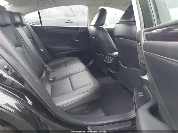 58AB21B14KU004356 2019 LEXUS ES - Image 8