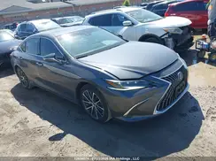 58AB21B14NU013465 2022 LEXUS ES