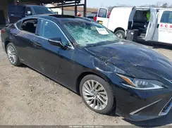 58AB21B15KU002048 2019 LEXUS ES