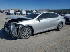 58AB21B15KU003958 2019 LEXUS ES