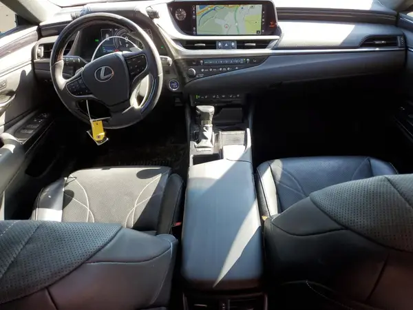 58AB21B16KU001085 2019 LEXUS ES - Image 8