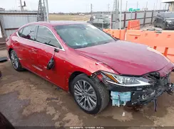 58AB21B16KU002690 2019 LEXUS ES
