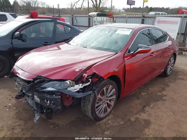 58AB21B16KU002690 2019 LEXUS ES - Image 2