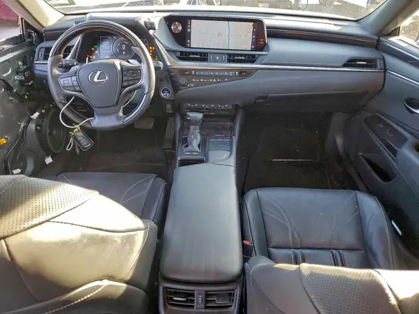 58AB21B16KU002821 2019 LEXUS ES - Image 8