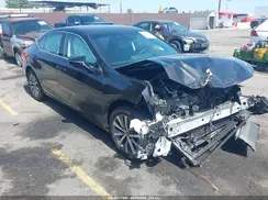 58AB21B16KU003872 2019 LEXUS ES