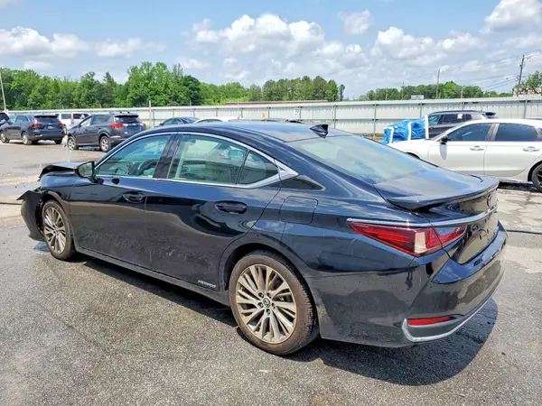 58AB21B16KU004004 2019 LEXUS ES - Image 2