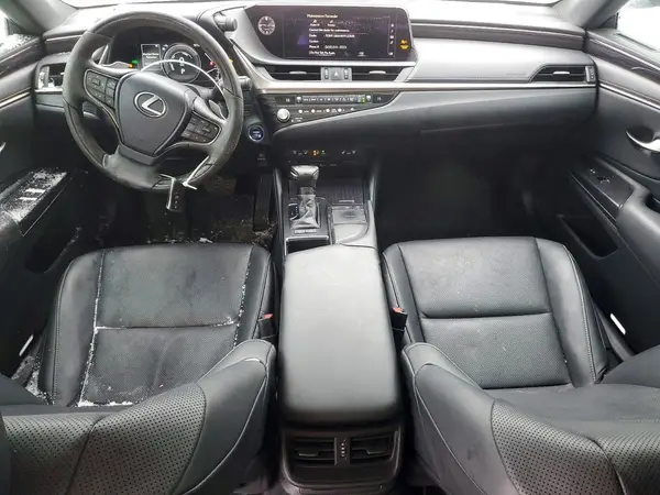 58AB21B16MU012946 2021 LEXUS ES - Image 8