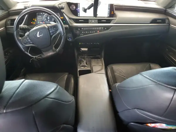 58AB21B17KU001483 2019 LEXUS ES - Image 8