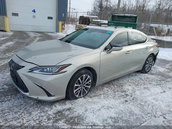 58AB21B17NU013511 2022 LEXUS ES - Image 2