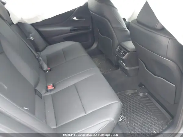 58AB21B17SU014962 2025 LEXUS ES - Image 8