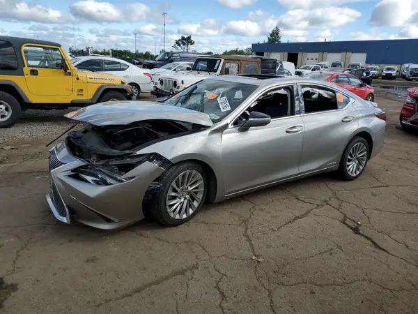 58AB21B18KU001332 2019 LEXUS ES - Image 1