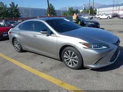 58AB21B18KU002920 2019 LEXUS ES