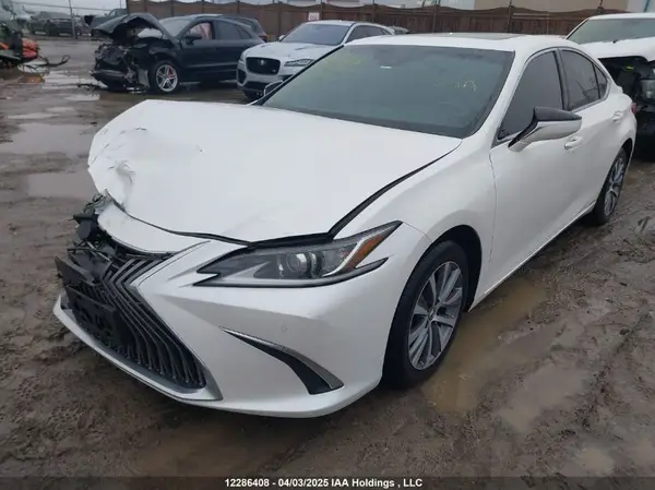 58AB21B18LU006659 2020 LEXUS ES - Image 2