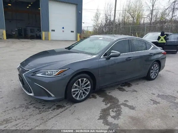 58AB21B18PU013780 2023 LEXUS ES - Image 2