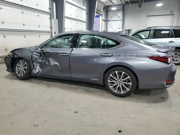 58AB21B19KU001193 2019 LEXUS ES - Image 2