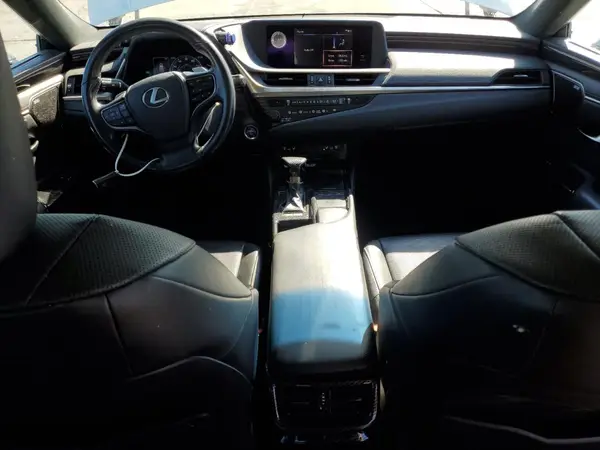 58AB21B19KU002649 2019 LEXUS ES - Image 8