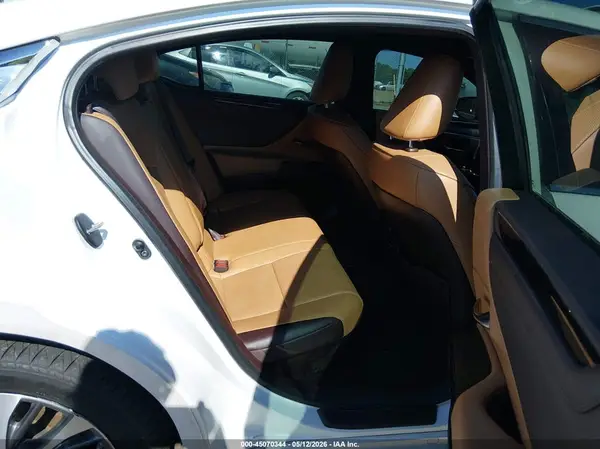 58AB21B19KU004367 2019 LEXUS ES - Image 8