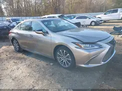 58AB21B1XKU001445 2019 LEXUS ES